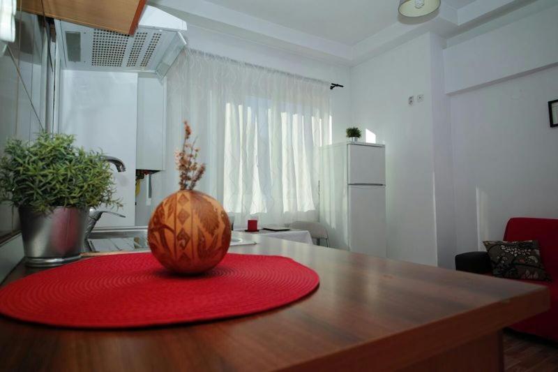 Ferienwohnung Luxury Apartament Bukarest Exterior foto