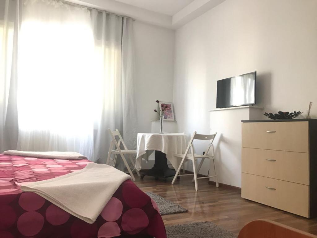 Ferienwohnung Luxury Apartament Bukarest Exterior foto